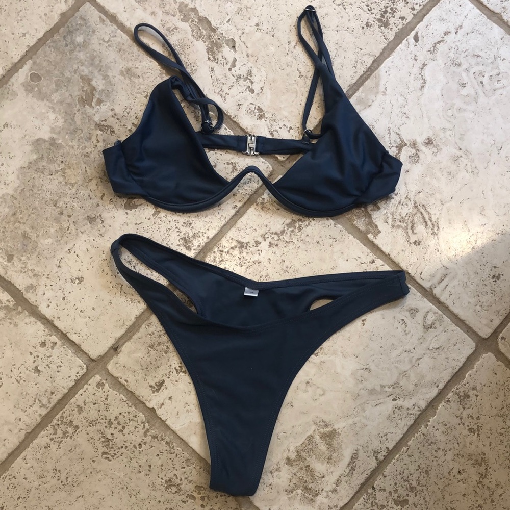 Two piece swimsuit (Bikini)